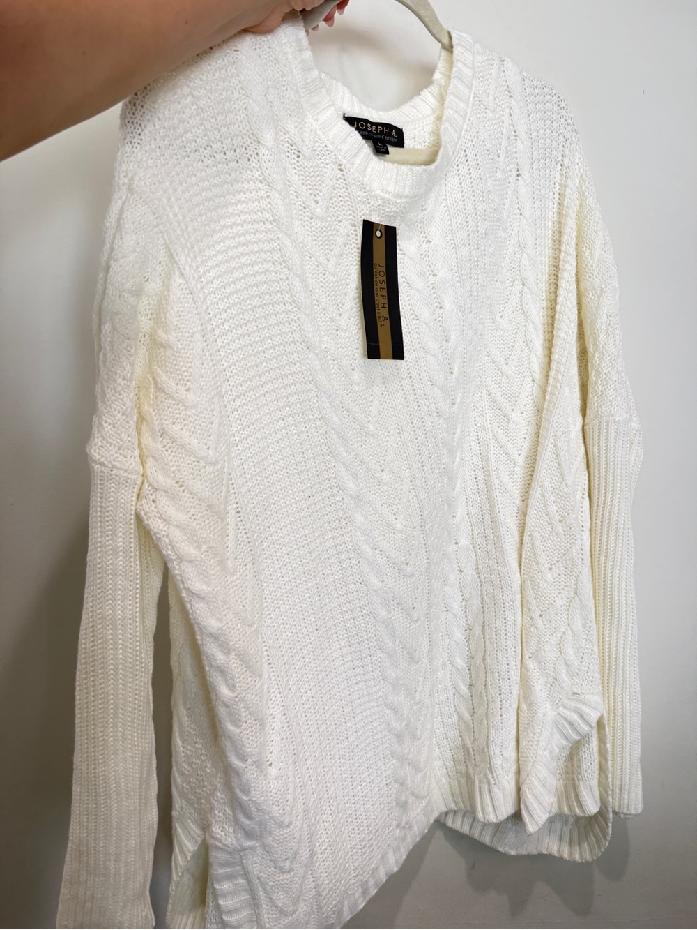 Joseph A white ivory knit crewneck sweater blouse